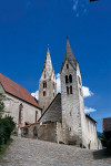 Stephans- und Michelskirche mit dem einzigartigen Friedhof von Villanders